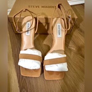 Steve Madden Camel Strap Heels